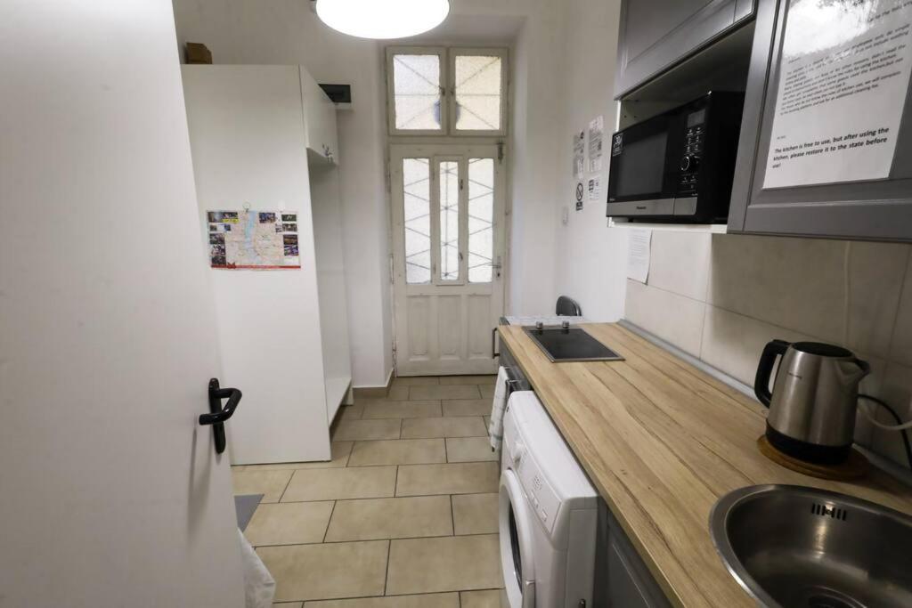 Pest-Port Private Apartment Room-6 Budapest Eksteriør bilde